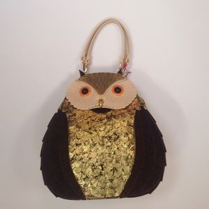 Owl handbag that converts to a backpack so cute!