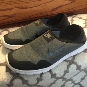 Nike slip ons