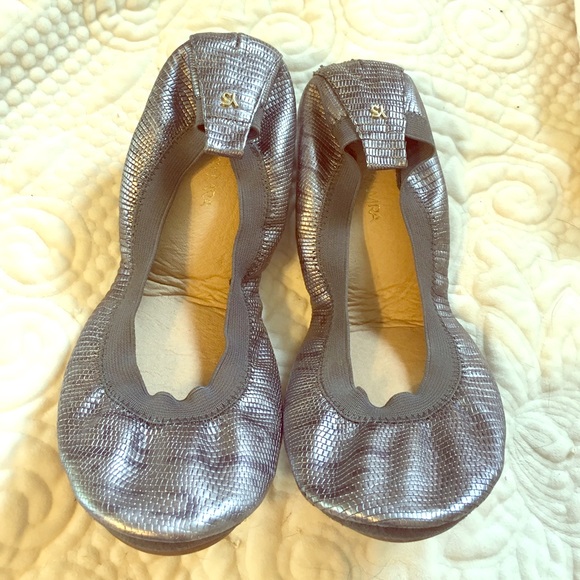 Yosi Samara Metallic Fold Up Flats!
