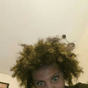 Meet your Posher, Aj