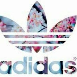 Meet your Posher, Elyse