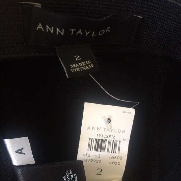 🔴8/16 CLOSING SALE🔴🆕 Ponte Pencil Skirt - Picture 2 of 2