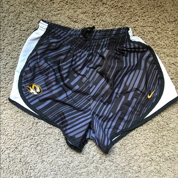 Women's Nike Tempo Shorts - Mizzou