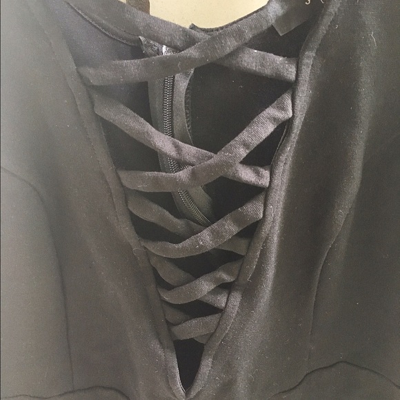 Black cocktail dress - Picture 2 of 4