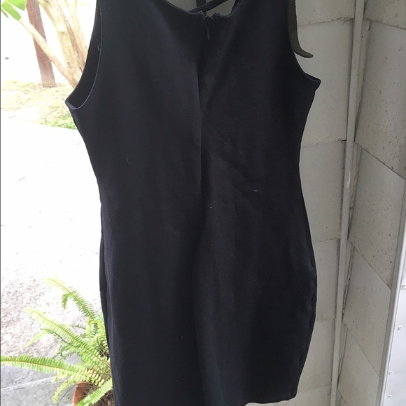 Black cocktail dress - Picture 3 of 4