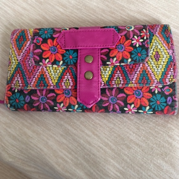 Floral Wallet!