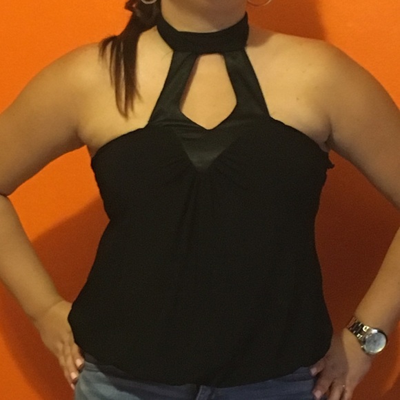 Black halter top - Picture 4 of 4