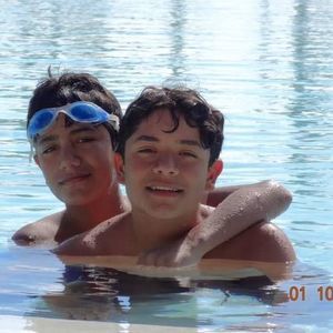 Meet your Posher, Elba