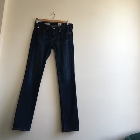 Low rise AG 'Stevie slim straight' 26R