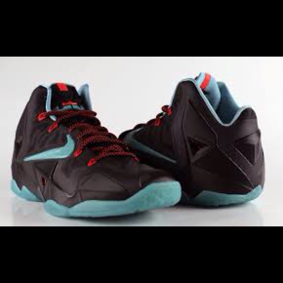 Sold - Picture 2 of 4