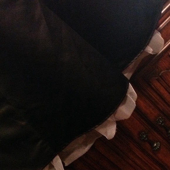 Beautiful Strapless Black Formal - Picture 3 of 4