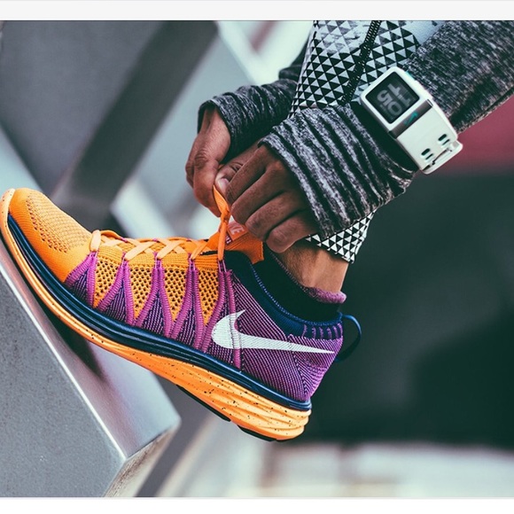 Nike Shoes - Nike fly knit lunar 2 Sz 9