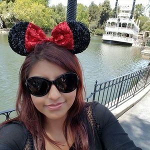 Meet your Posher, Angelica