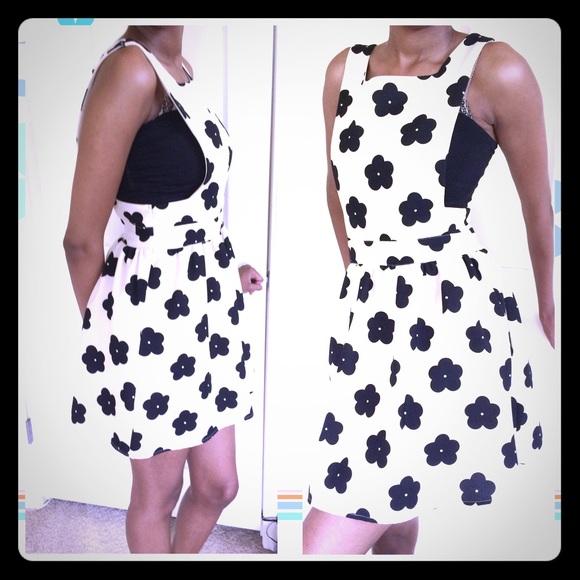 Cute dress that's too die for!