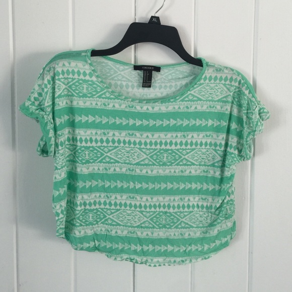 Forever 21 Tribal Print Tee / Shirt - Picture 1 of 3