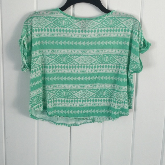 Forever 21 Tribal Print Tee / Shirt - Picture 2 of 3