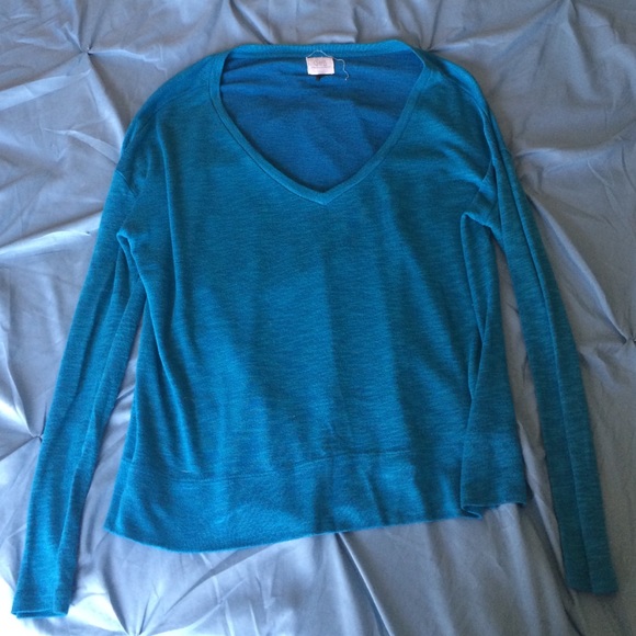 Blue log sleeve top - Picture 3 of 4