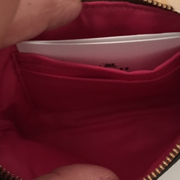 Authentic coach signature wristlet w/coach box - Picture 4 of 4