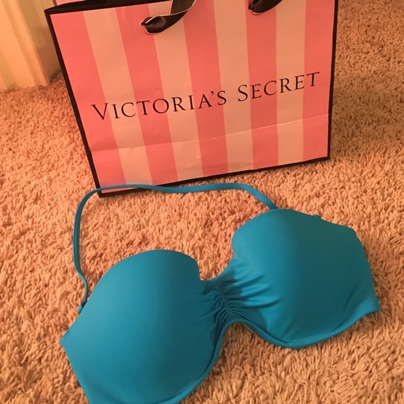 ❌SOLD❌ Victoria's Secret Turquoise Swim Top 32D