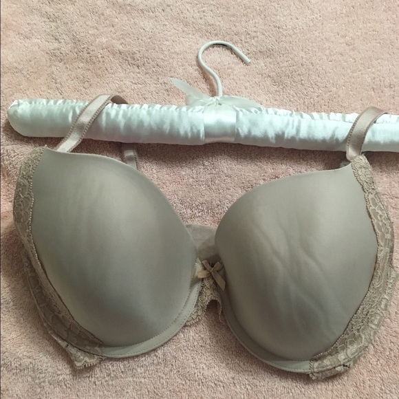 Victoria's Secret bra