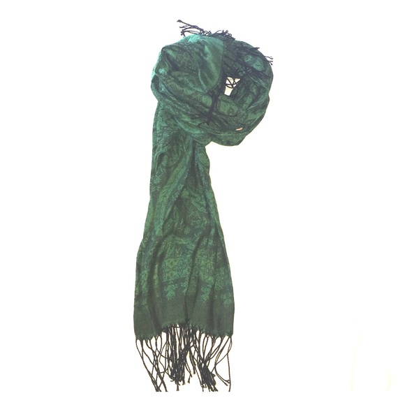 Gorgeous emerald green printed scarf