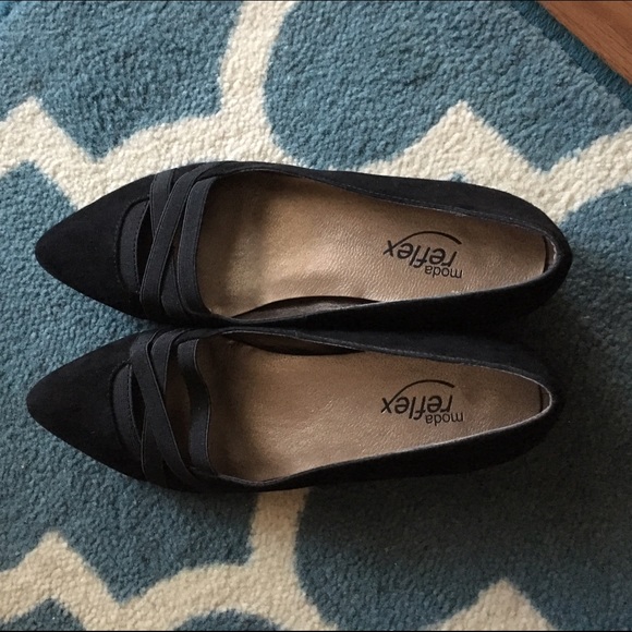 Black pointed flats sz 6.5