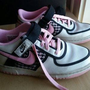 Adorbs 2007 Nike Vandals!