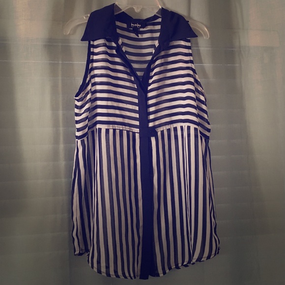 Blue and white top