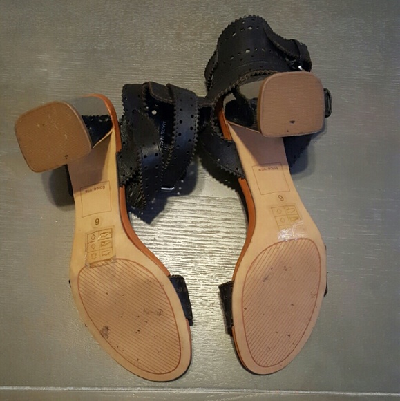 Dolce Vita Elka Cutout Block Heeled Sandal - Picture 4 of 4