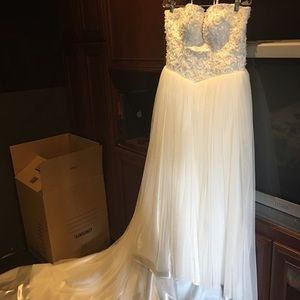 Wedding gown