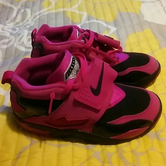 Pink and black diamond turf Nike's