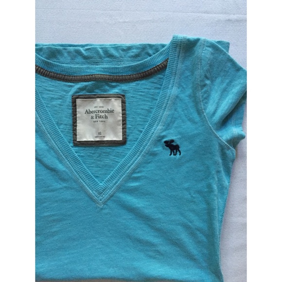 Abercrombie & Fitch T-Shirt - Picture 2 of 2