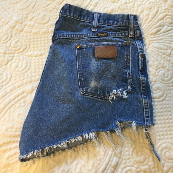 Wrangler Cut-Off Jean Shorts!