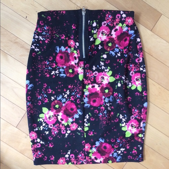 Floral Skirt - Picture 2 of 2