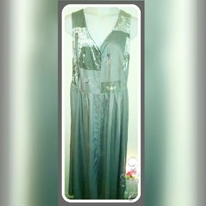 2x full bottom Maxi sleevless dress