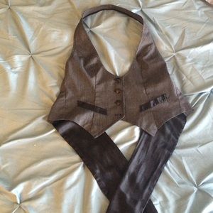 Halter vest with ribbon tie