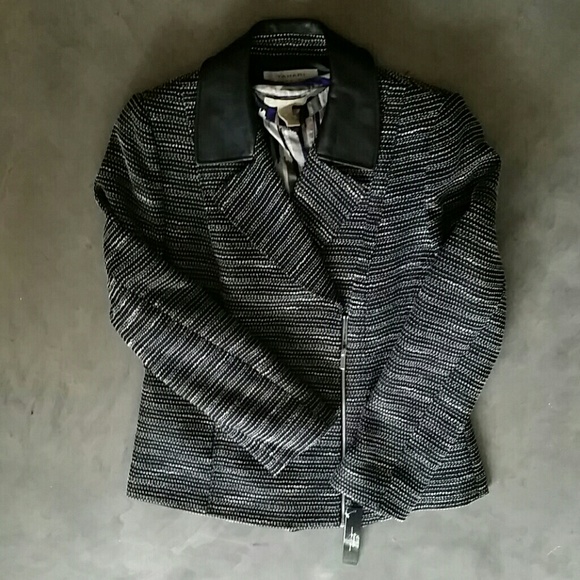 Tahari Blazer [NEGOTIABLE PRICE]