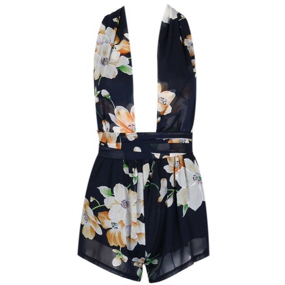 🆕Chiffon V Neck Floral Romper 🎊🎉HOST PICK🎊 - Picture 3 of 3