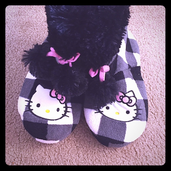 Cozy Hello Kitty Boot Slippers - Picture 1 of 1