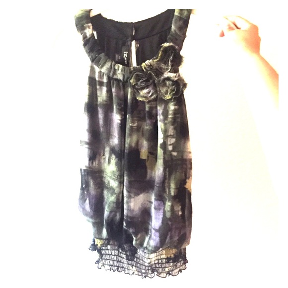 Green & Black Tank - Picture 1 of 1