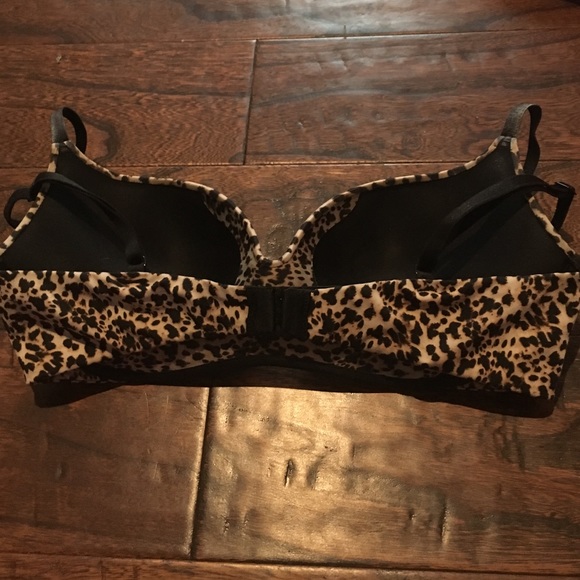 Victoria's Secret bra - Picture 2 of 3