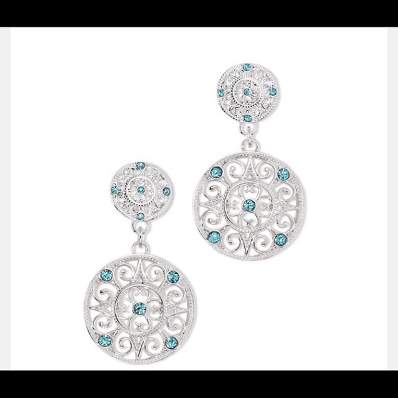 Drop earrings