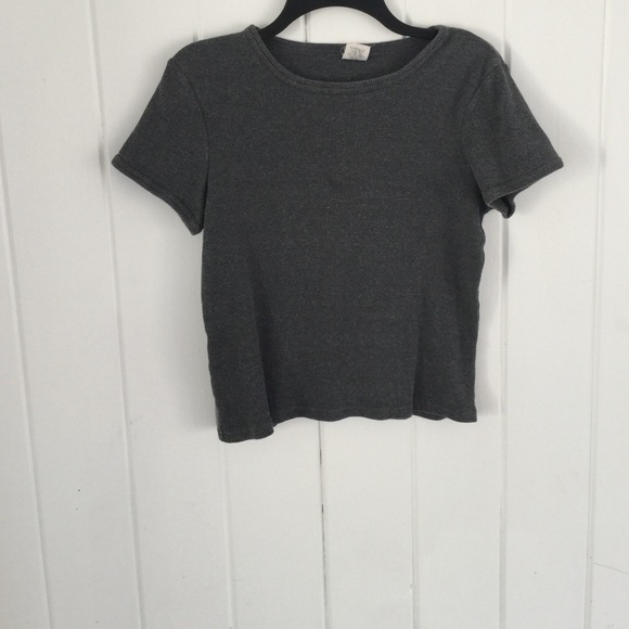 Cropped Brandy Melville Inspired Tee! NEW - Picture 2 of 4