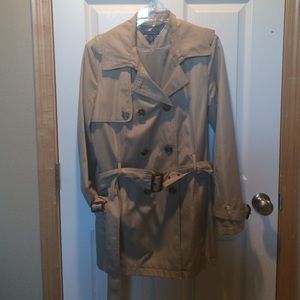 Women's light weight trench coat