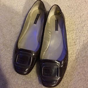 Croc pattern brown flats