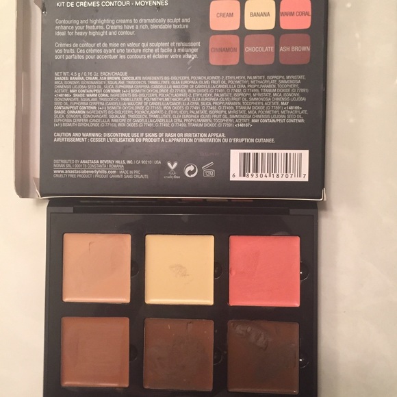 TRADED Anastasia Beverly Hills Contour kit