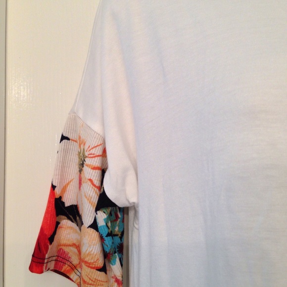 CLEARANCE 2/$8❤️ Tunic by Peach Puff - Picture 4 of 4