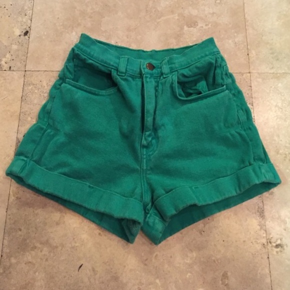 Green high waisted shorts
