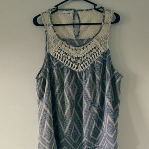 Sleeveless blouse, tank top