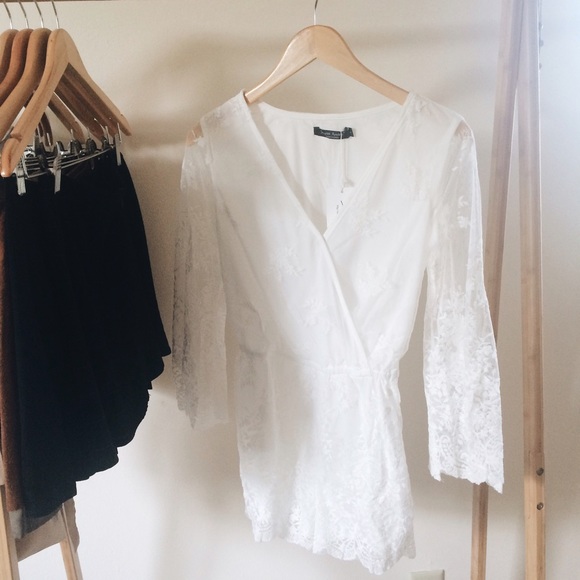 LAST ONE White Floral Lace Embroidered Romper S - Picture 3 of 4